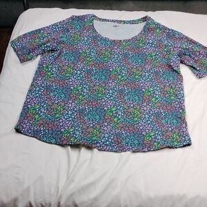 Lands End women's large sized short sleeved top